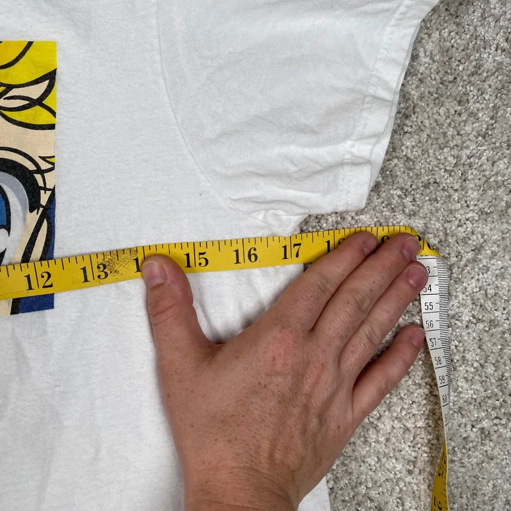 Sailor Moon Eyes Graphic White T-Shirt‎ - Anime Manga Cartoon Tee Small Her Eyes
